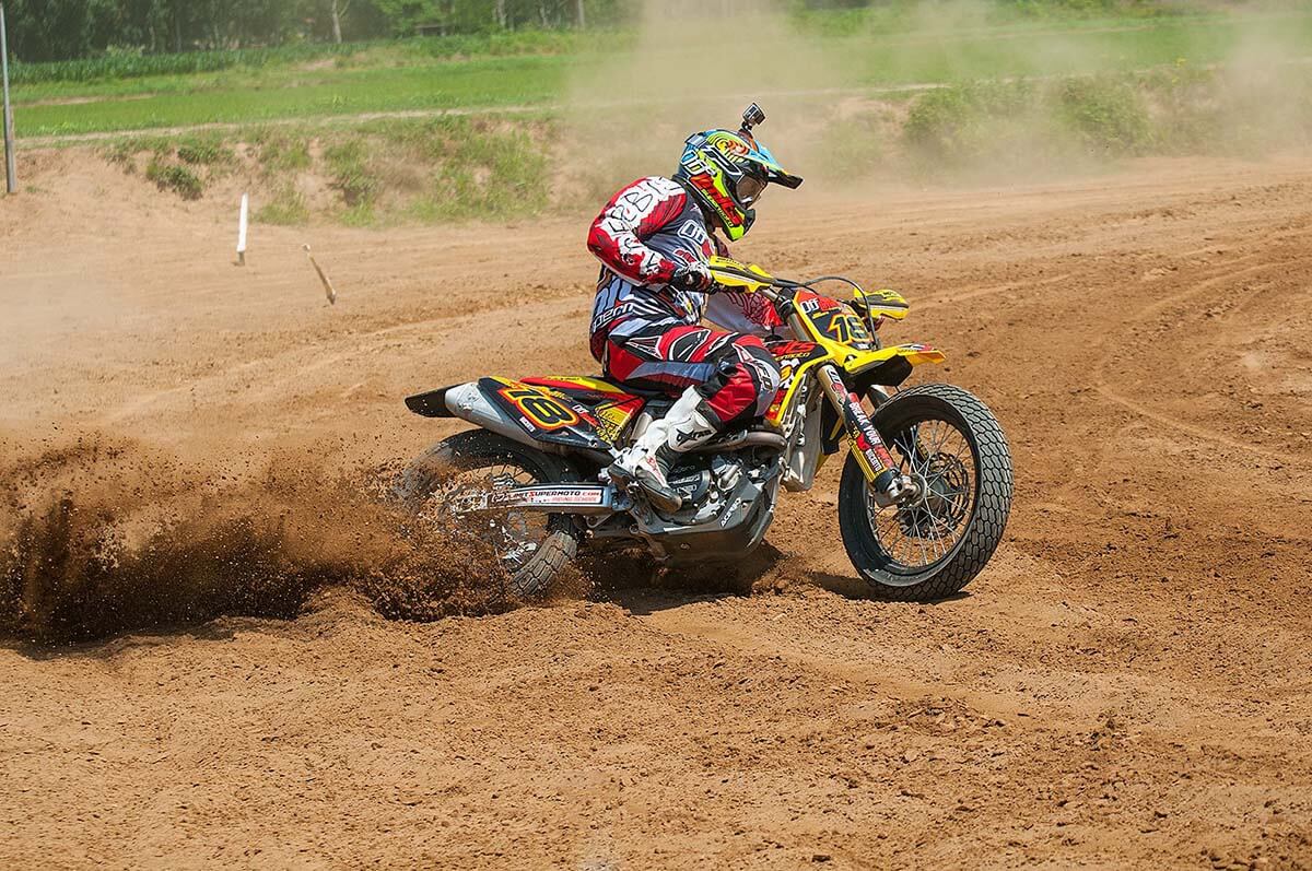 Si scaldano i motori per la 1° prova Flat Track Sardegna 2016